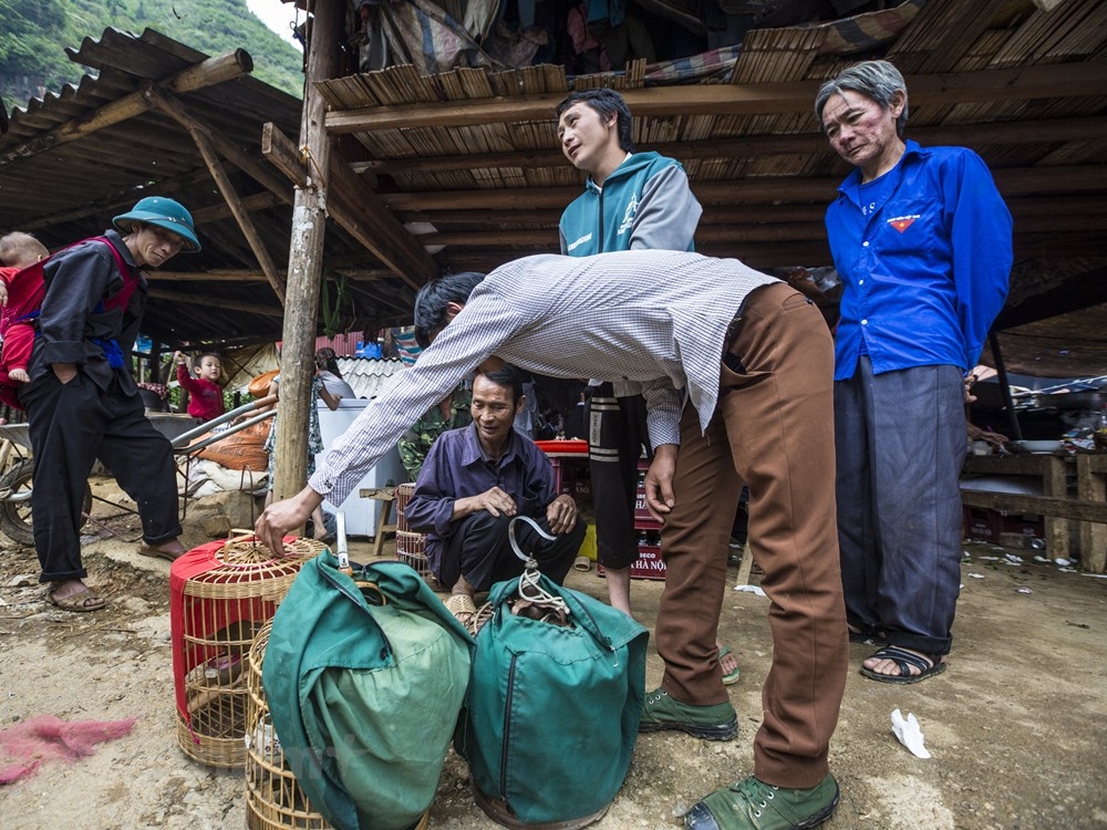The alluring cultural beauty of moutainous market in Lao Cai The alluring cultural beauty of moutainous market in Lao Cai