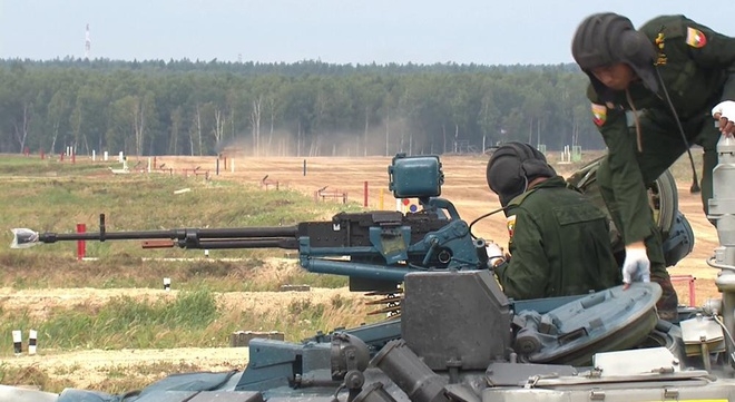 Vietnam tank crew finishes first in 2020 Tank Biathlon’s qualifying match