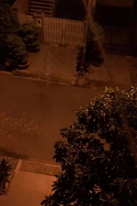 Expat Sprays Water to Disperse Crowds Amid Social Distancing