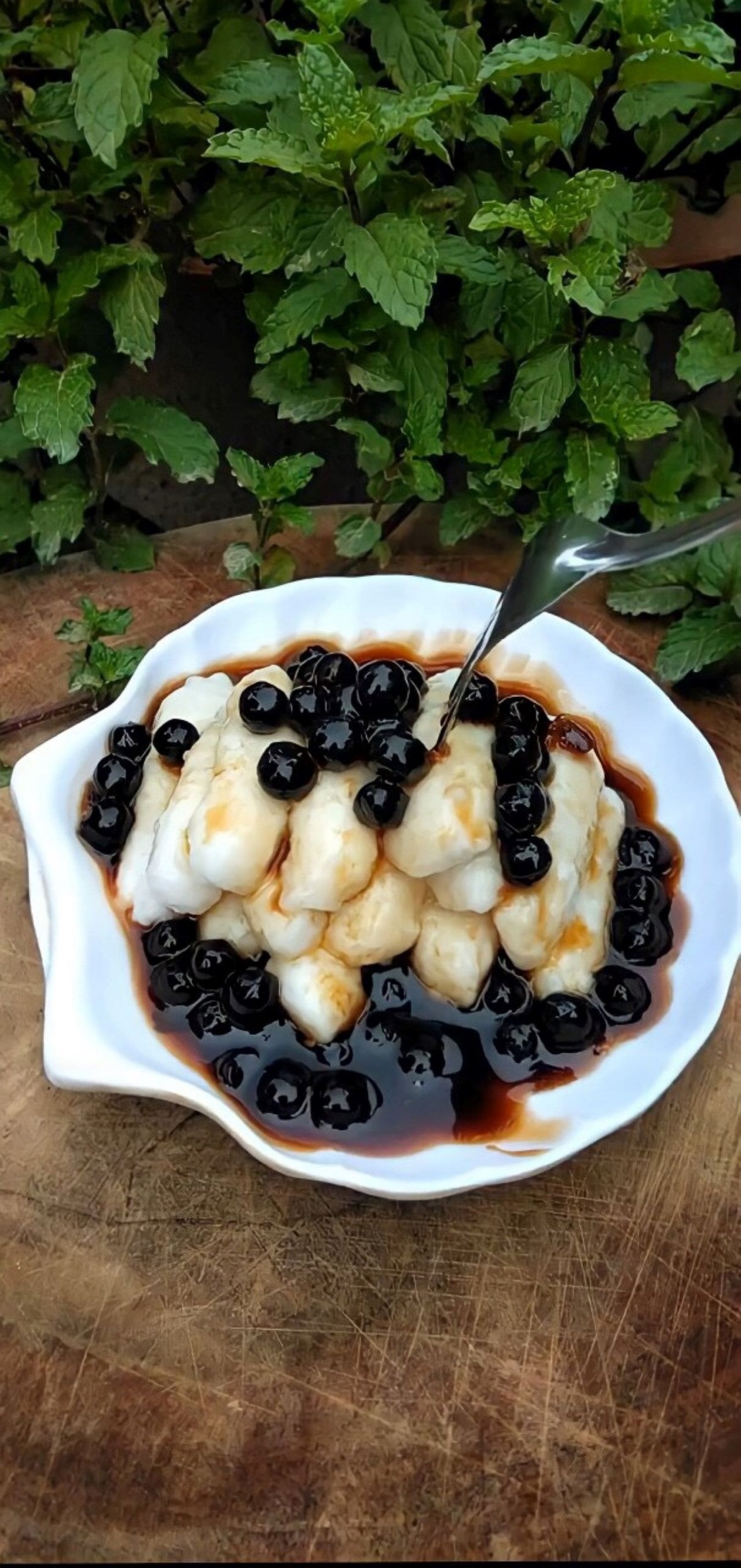 'Cold Rice' is Tik Tok's Hot New Trend as Vietnam's Lockdown Continues