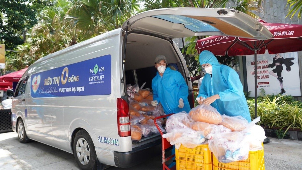 Vietnamese Celebs Volunteers to Join Covid Frontline