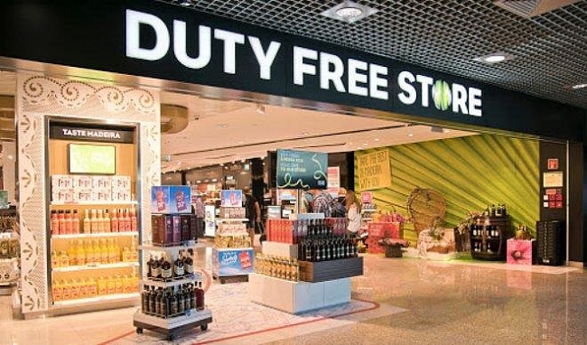 Foreign tourists among eligible individuals to enjoy duty-free goods in Vietnam
