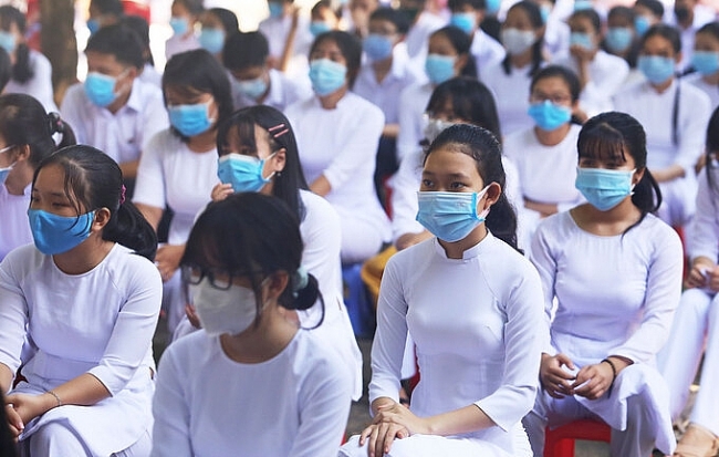 Millions of Vietnamese students start new school year in unprecedented ceremony