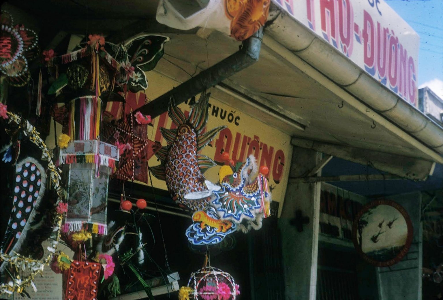 Visual memories of Mid-Autumn decades ago in rare color photos Visual memories of Mid-Autumn decades ago in rare color photos