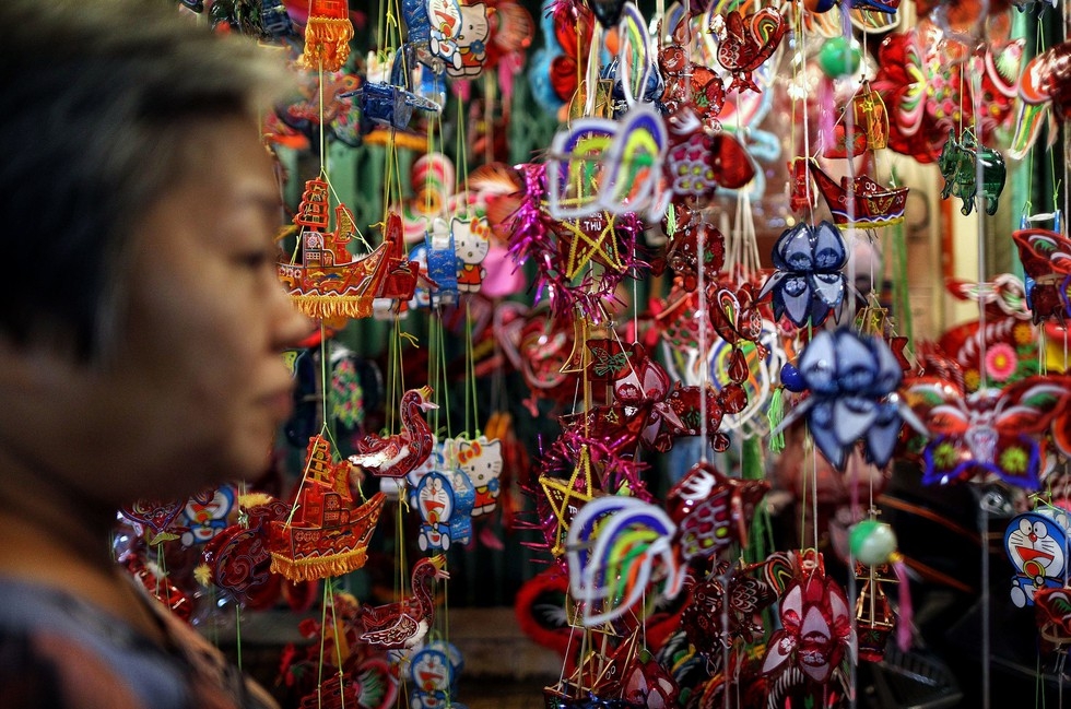 Lantern street in Saigon jam-packed with holiday goers