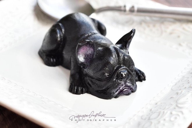 Unique puppy-shaped mooncakes look so real no one dare to eat Vietnamese housewife creates