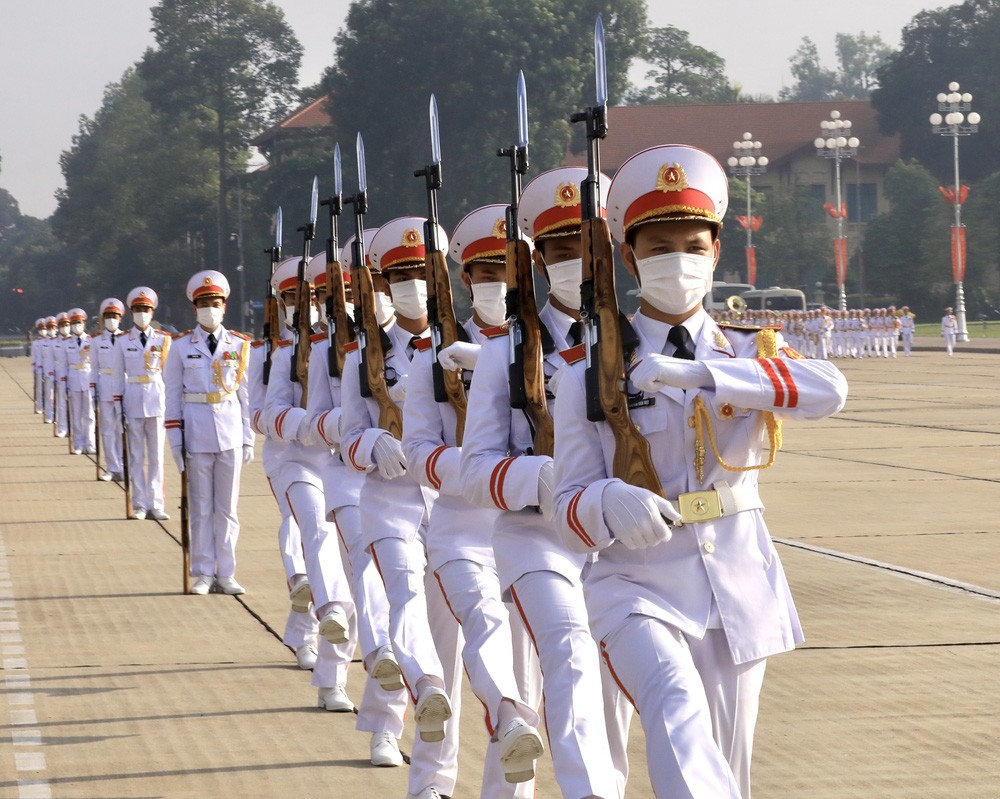 In Photos: Leaders Pay Tributes to President Ho Chi Minh on National Day