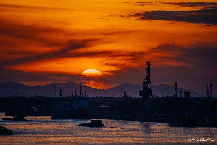 Rare Peaceful Scenes in Hai Phong City Amid Social Distancing