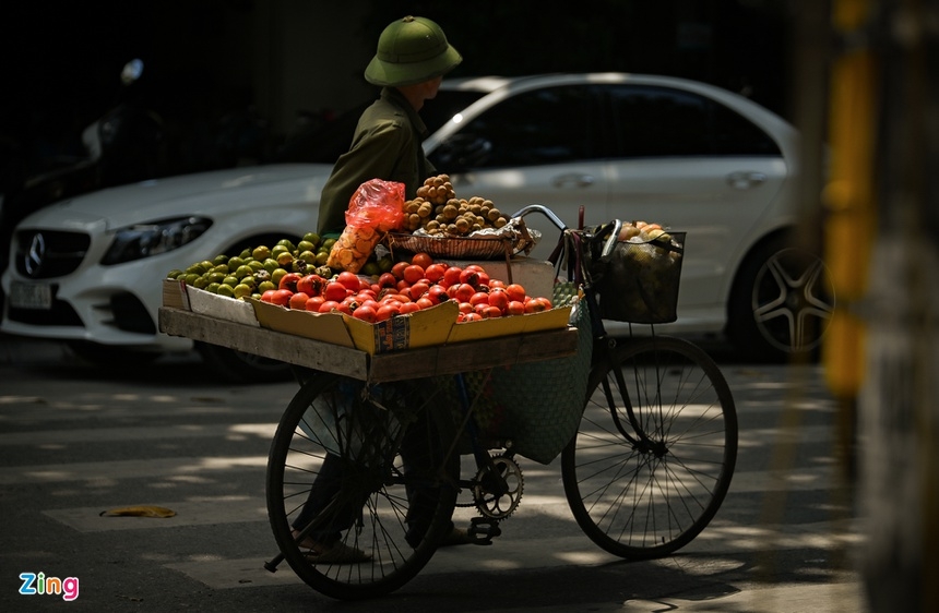 Graceful Hanoi in autumn days Graceful Hanoi in autumn days