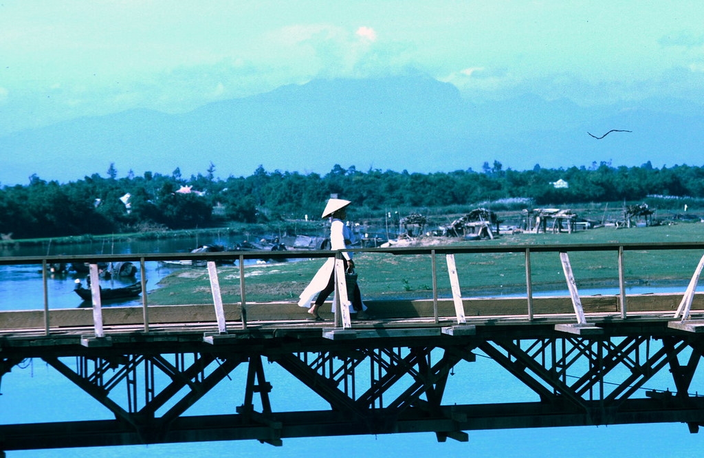 Rare color photos of Quang Tri province in 1960s Rare color photos of Quang Tri province in 1960s