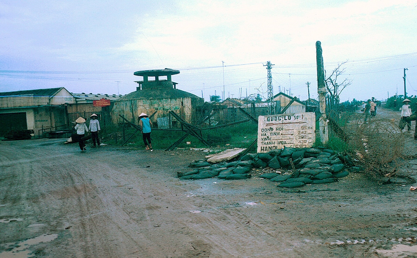 Rare color photos of Quang Tri province in 1960s Rare color photos of Quang Tri province in 1960s
