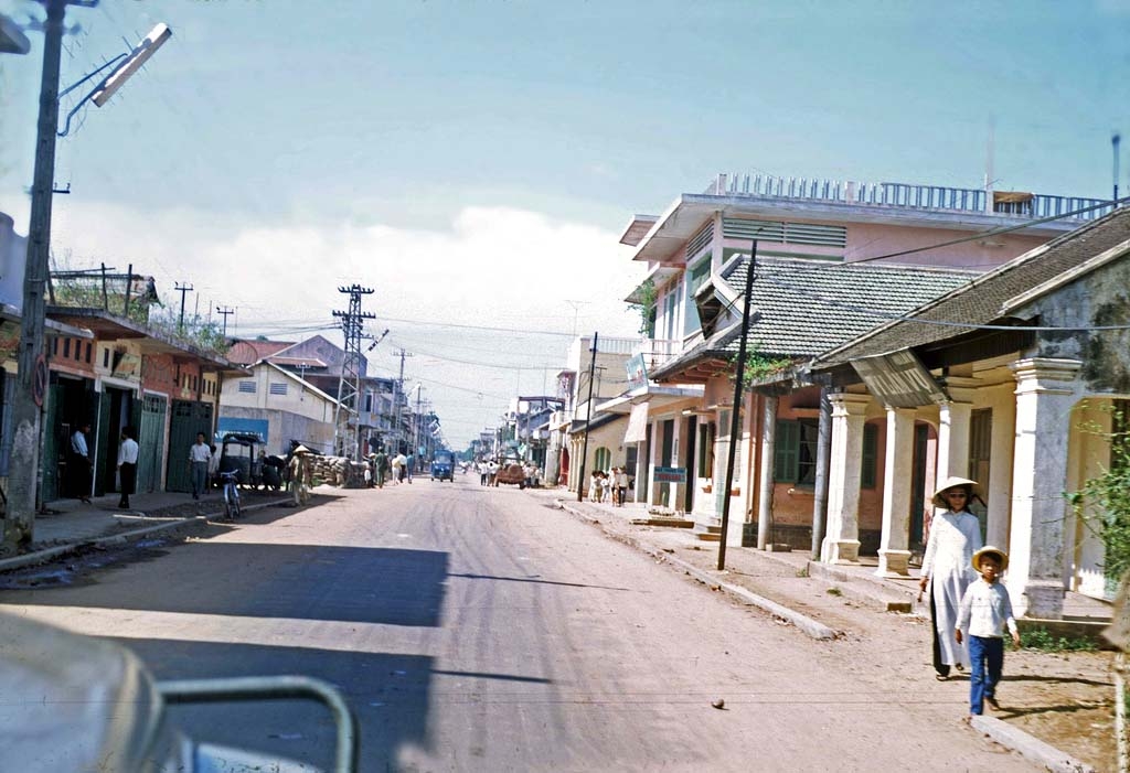 Rare color photos of Quang Tri province in 1960s Rare color photos of Quang Tri province in 1960s