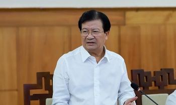 flooding in central vietnam deputy pm asks for prompt evacuation from dangerous areas