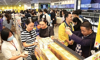 japanese cosmetic pharmaceutical store chain first opens in vietnam