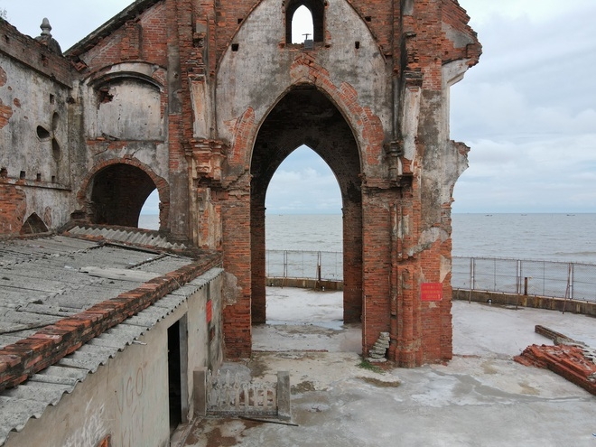 Unspoiled beauty in coastal 'Fallen church', northen Vietnam