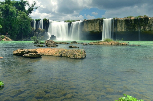 The majestic beauty of Dray Sap waterfall