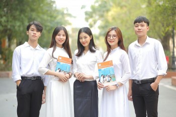 Miss World Lao Runner-up Chooses Vietnamese University