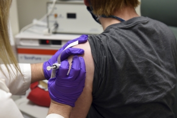world breaking news today november 10 pfizer biontechs covid 19 vaccine proves 90 percent effective