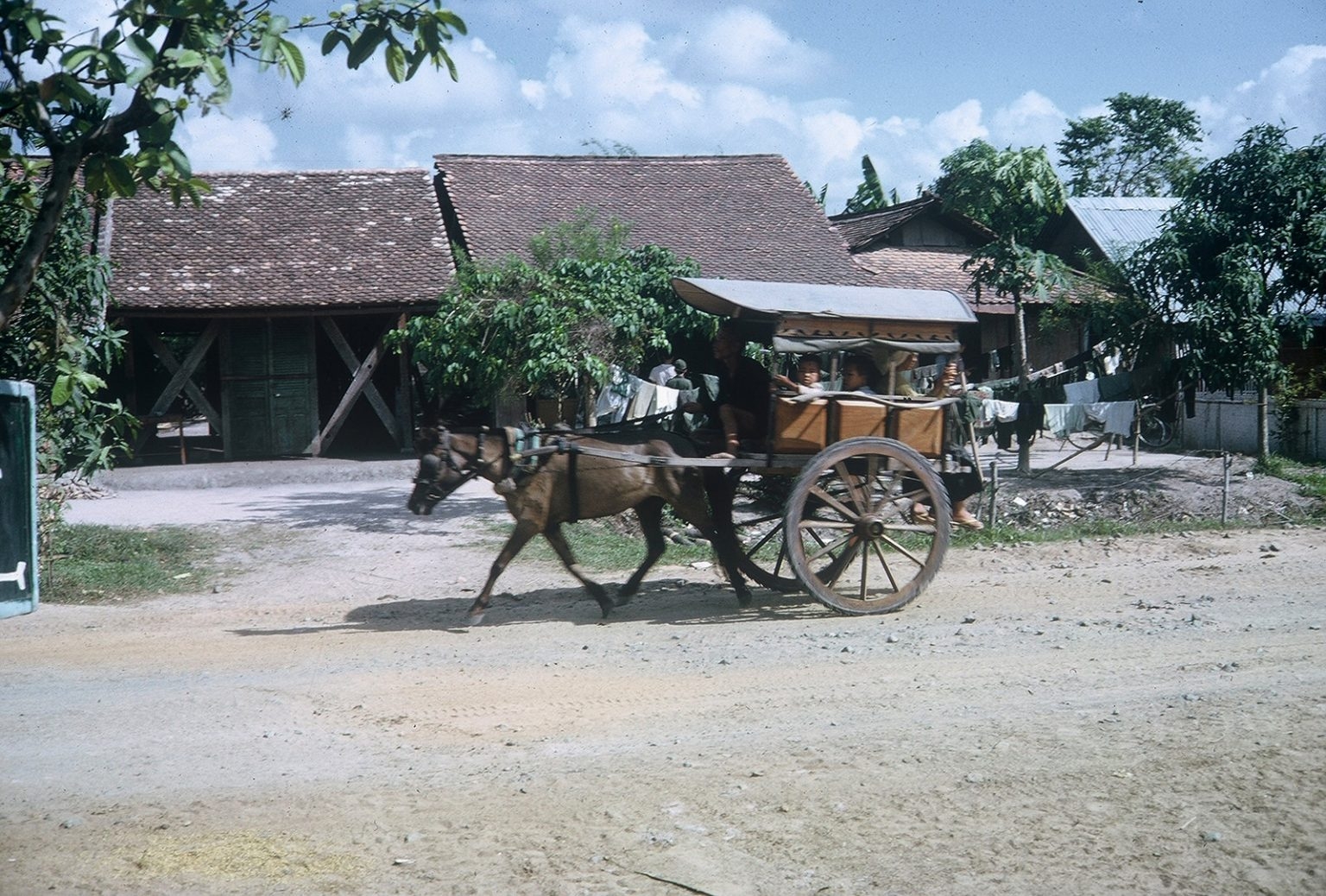 Reminiscing photos of the Southern Cu Chi town in 1960s