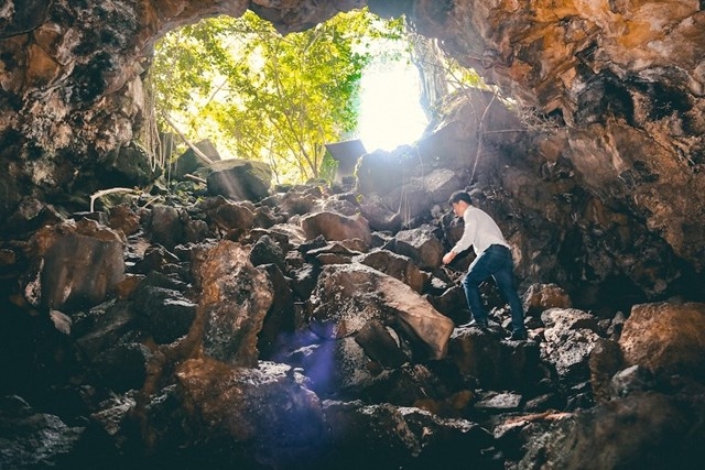 Stunning view of Chu Bluk volcanic cave in Dak Nong Global Geopark (Photo: Dai Doan Ket) 
