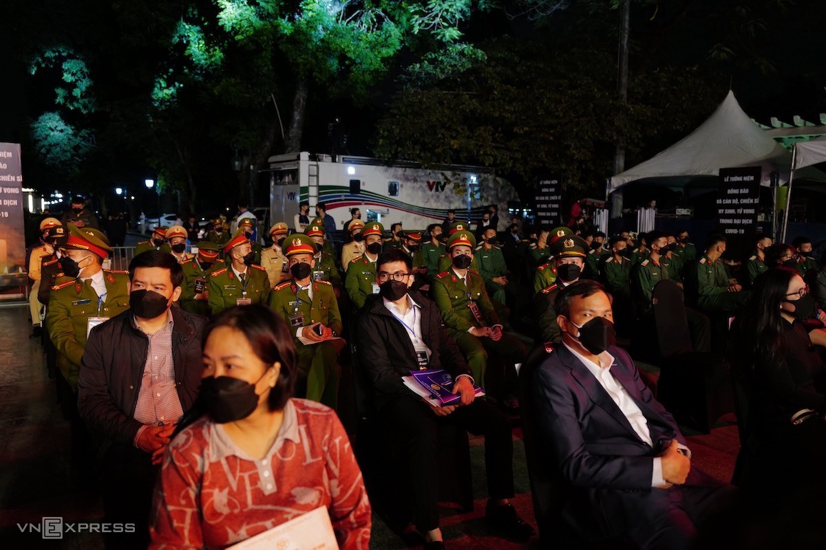 Photo: Vietnam Mourns 23,000 Plus Covid Victims in Memorial Ceremony