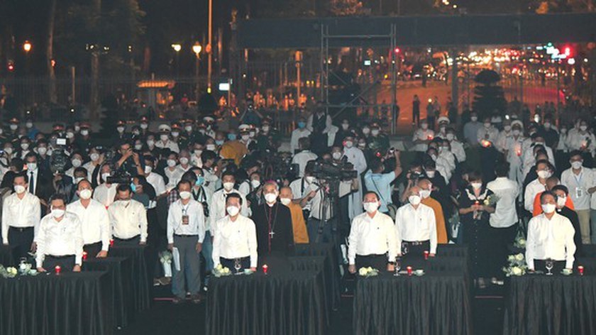 Photo: Vietnam Mourns 23,000 Plus Covid Victims in Memorial Ceremony