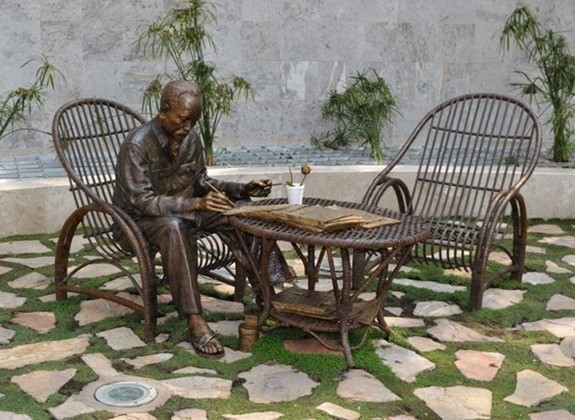 President Ho Chi Minh Commemorated in France's Marseille city
