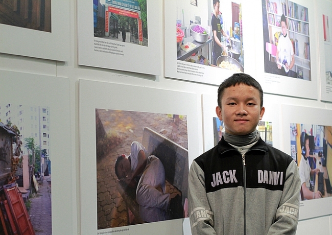 '24 hours on the streets' with street children