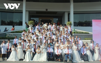 mutual wedding of 46 disabled couples touches the heart of attendants