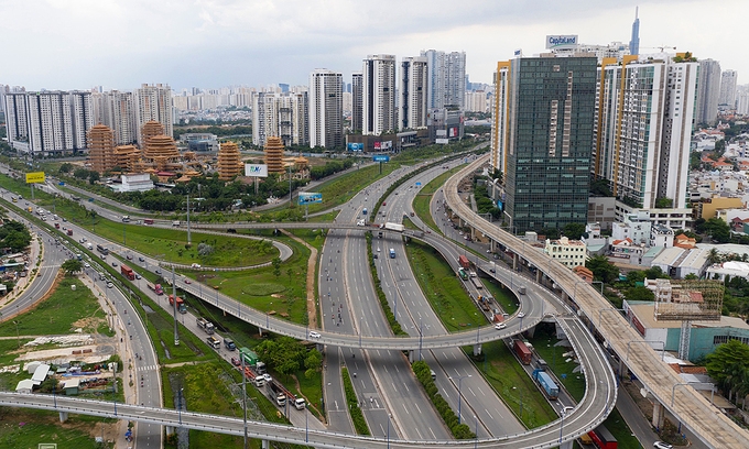 Parts of routes linking what will become Thu Duc City with other provinces in the southeast. (Photo: VNE) 