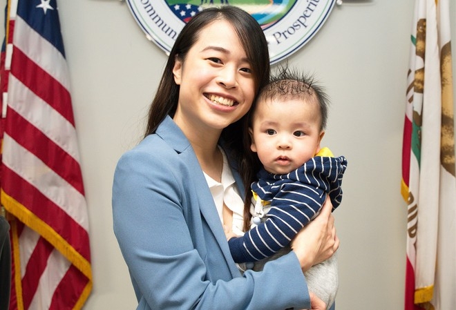 Jocelyn Yow and her son (Photo: CBS)  
