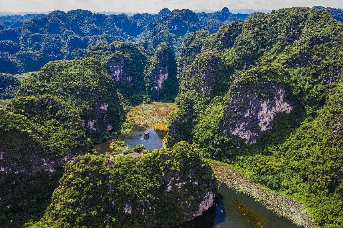 Get a chill weekend with a trip to Trang An