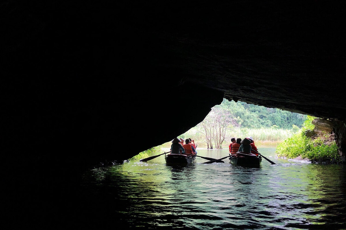 Get a chill weekend with a trip to Trang An