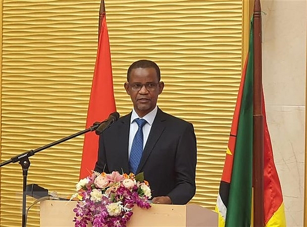 Mozambique Deputy Minister for Foreign Affairs and Cooperation Manuel Gonçalves addresses the event. (Photo: VNA)
