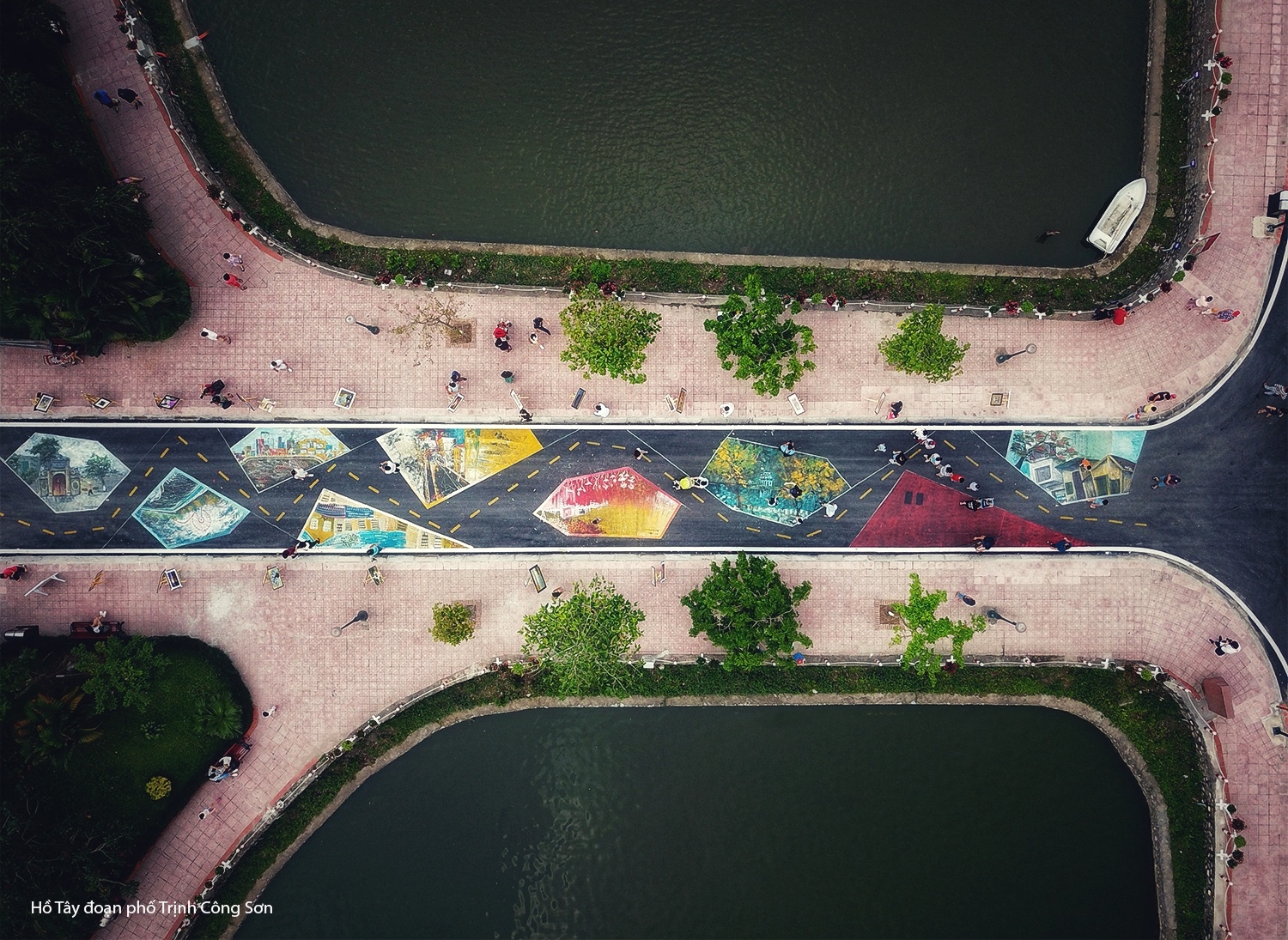 Breathtaking ponds, lakes for iry escapes in the middle of Hanoi