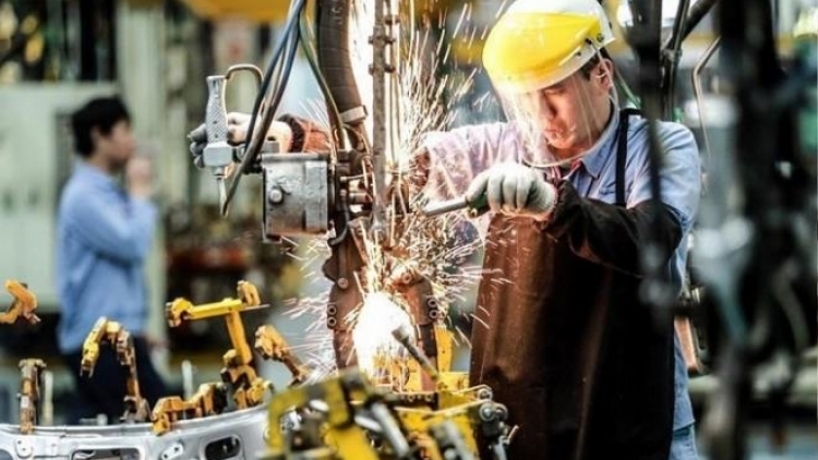 Vietnam has achieved an impressive GDP growth rate of 2.91% in 2020 (Photo: VOV) 