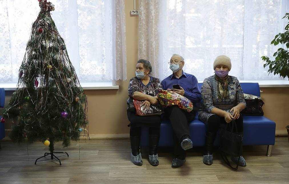 Moscow citizens over 60 to receive covid-19 vaccine next week (photo: tass) 