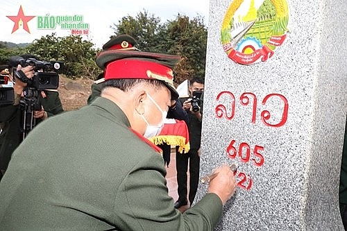 Vietnam, Laos Hold First Border Defence Friendship Exchange - Photos
