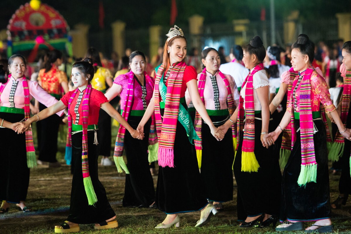 Xoe Thai Accredited as UNESCO Intangible Cultural Heritage of Humanity - Video