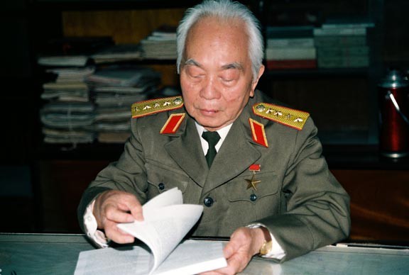 Grand Ceremony Marks 110th Birthday of General Vo Nguyen Giap