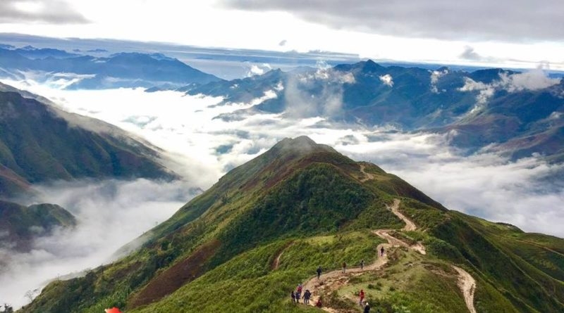 3 most splendid 'dinosaur backbones' in the North of Vietnam