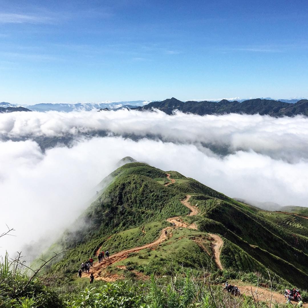 3 most splendid 'dinosaur backbones' in the North of Vietnam