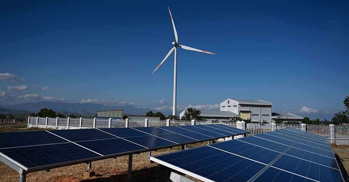 Vietnam solar cell plant receives an investment of $498 mln from Hong Kong firm