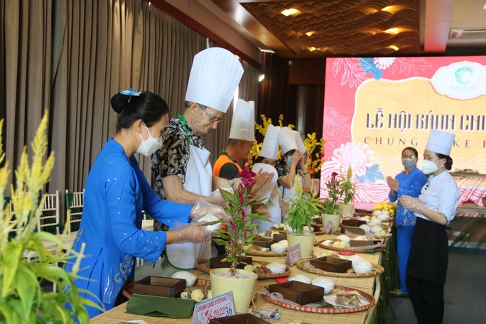 Foreign Tourists' Memories of Tet in Mui Ne - Video