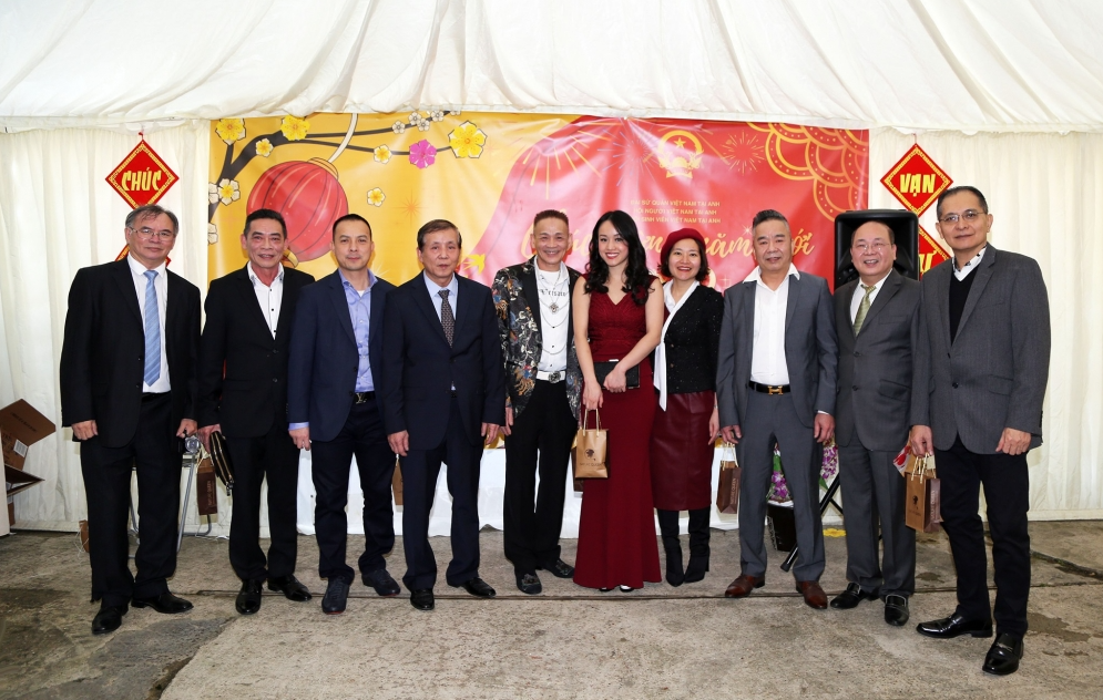Lunar New Year 2021: Oversea Vietnamese join hand supporting homeland during pandemic