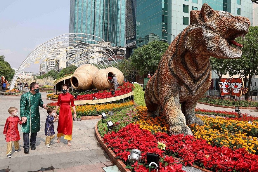 Australian Consul General Family's First Tet in Ho Chi Minh City