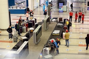 Vietnamese in Laos Delighted as Hanoi-Vientiane Flights Reopened