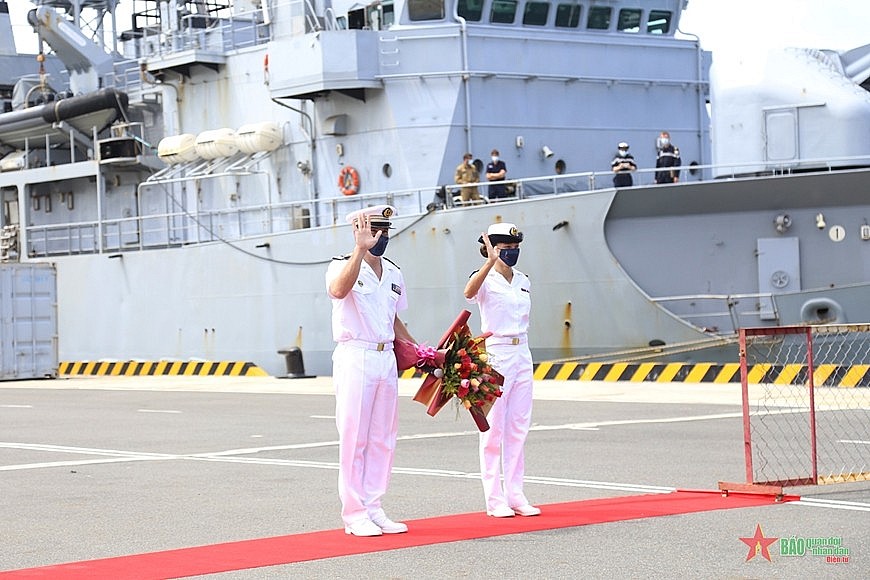 French frigate Vendémiaire Visits Khanh Hoa