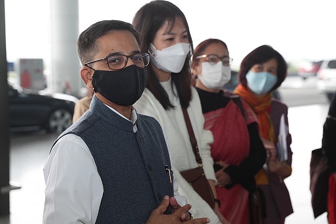 First Vietnamese Tourists Arrive at India After Pandemic Shutdown