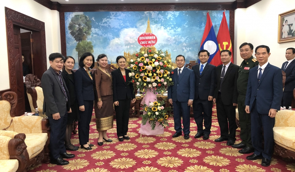 VUFO, Vietnam-Laos Friendship Association visit Laos Embassy in traditional New Year